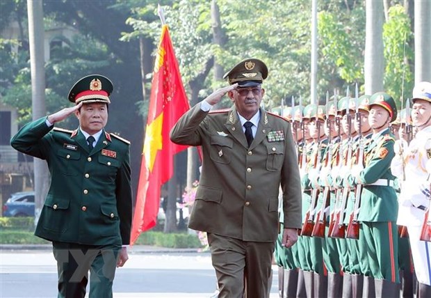 古巴革命武装力量部副部长兼总参谋长对越南进行正式访问