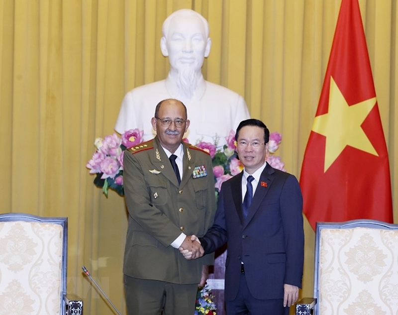 越南国家主席武文赏会见古巴革命武装力量部副部长兼总参谋长
