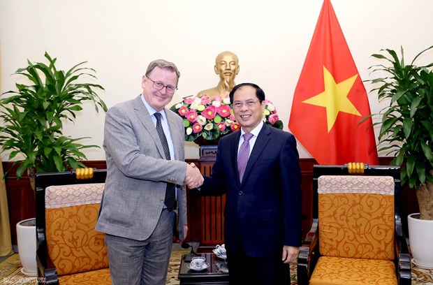 越南外交部长裴青山会见德国图林根州州长博多·拉梅洛