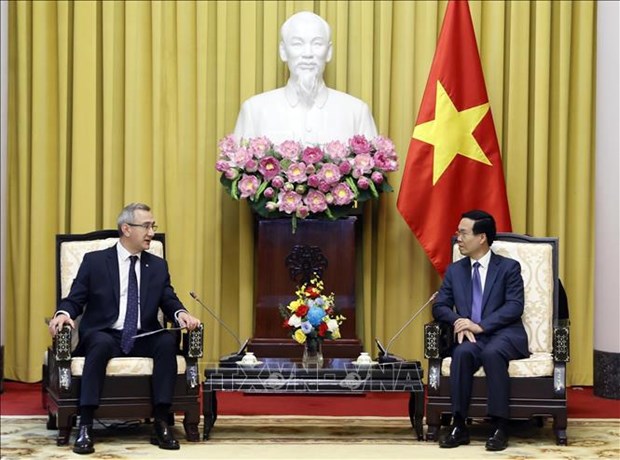 越南国家主席武文赏会见俄罗斯卡卢加州州长
