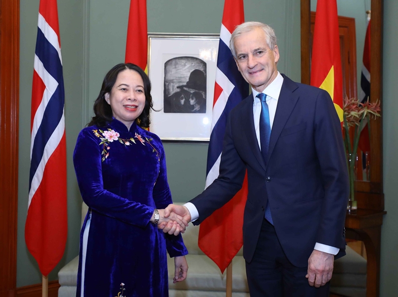 越南国家副主席武氏映春与挪威首相乔纳斯·加尔·斯托雷会谈的联合公报