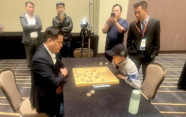 越南棋手赖李兄夺得国际象棋世界冠军