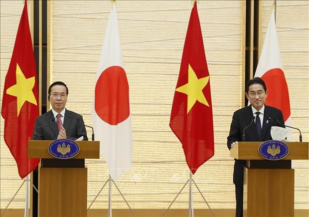 越日密切合作为推动地区和平繁荣做出贡献