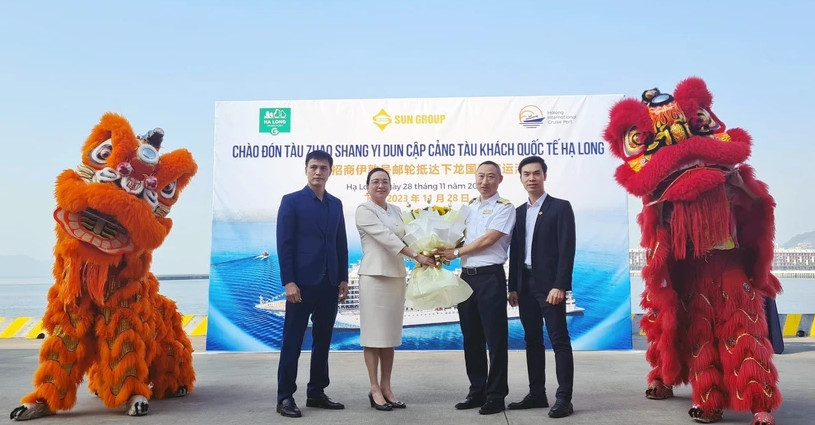 广宁省迎来2023年首个中国邮轮旅行团