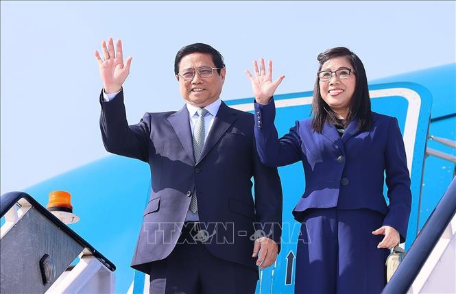 范明正总理圆满结束出席在阿联酋举行的COP28和开展的各双边活动之旅