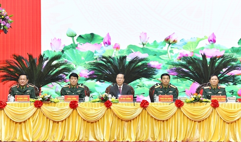 国家主席武文赏：中央军委应推出灵活、有效处理各种情况的对策，避免陷入被动局面