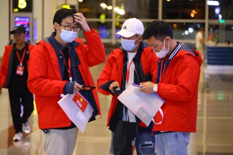 越南继续撤离被困在缅甸北部地区的公民