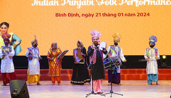 越南与印度舞蹈艺术团举行艺术交流活动