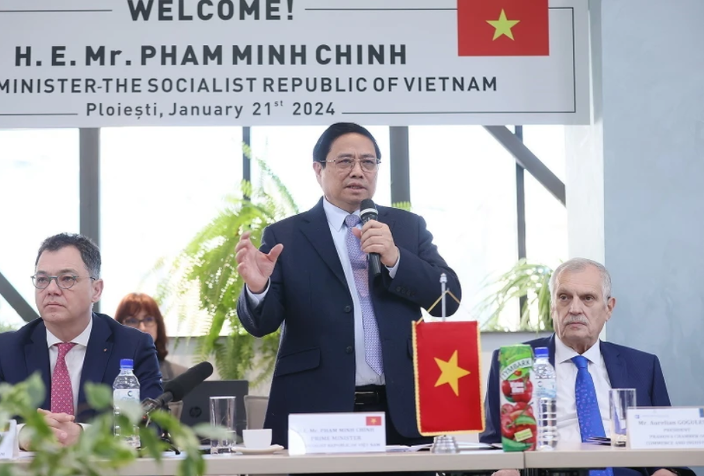 罗马尼亚代表：越南以连续多年经济快速增长实现 “奇迹般”的发展