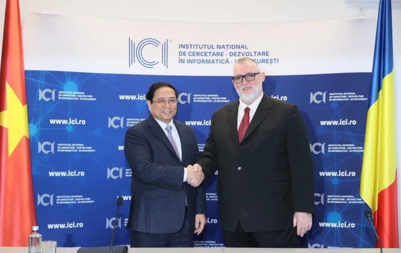 越南政府总理范明正走访罗马尼亚国家信息学研究与发展研究所