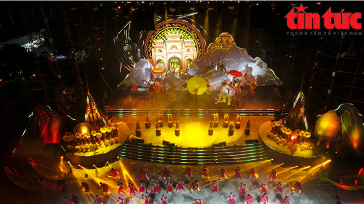 通过三维投影技术再现二征起义豪迈历史