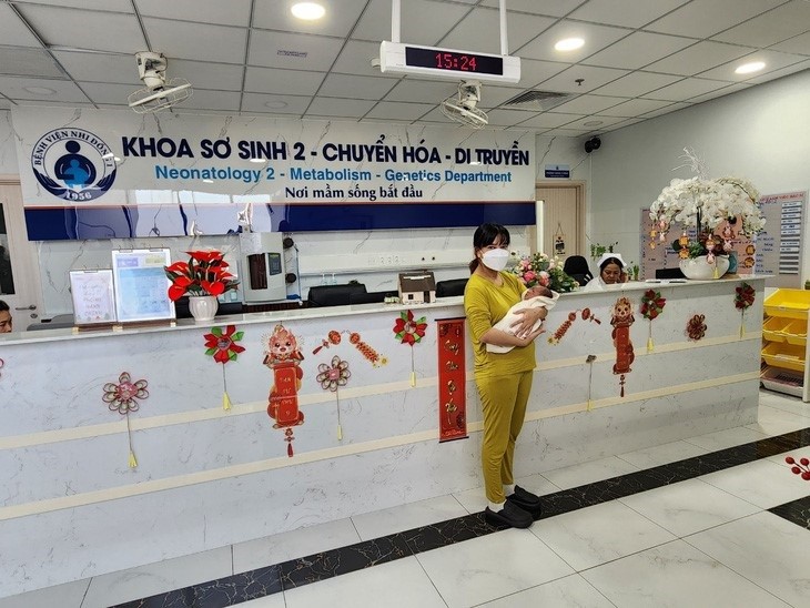 胡志明市：首例胎儿心血管病宫内介入治疗的儿科患者出院