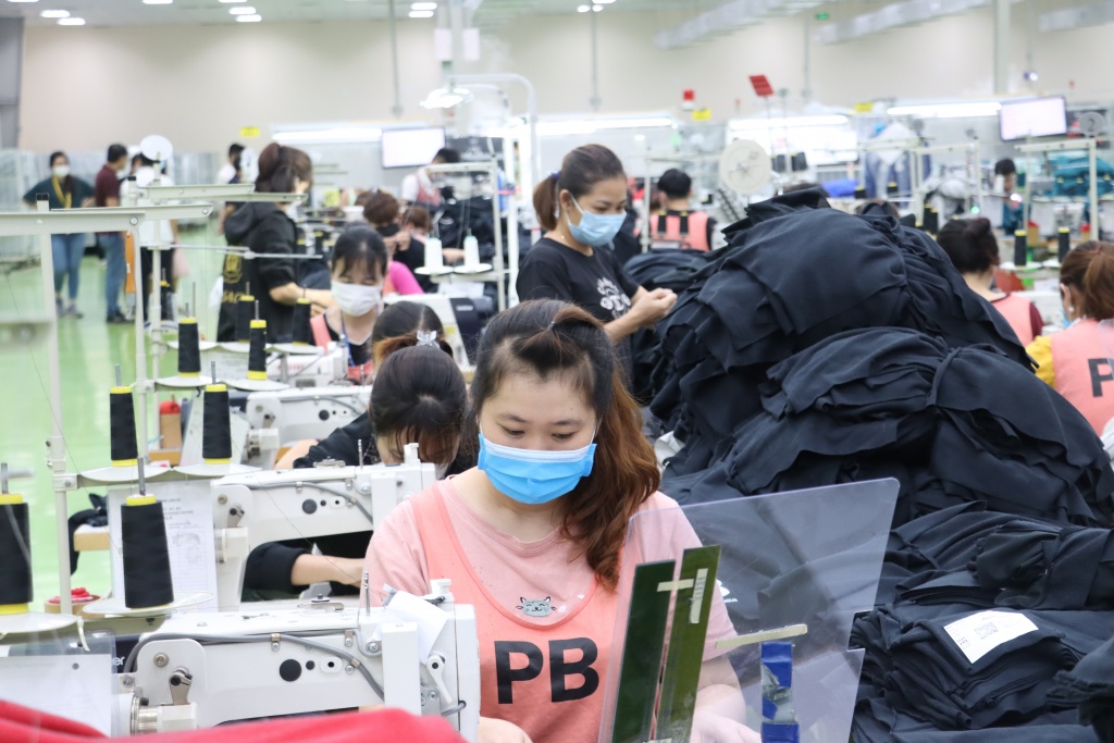 越南对美商品出口额达100多亿美元 同比增长64