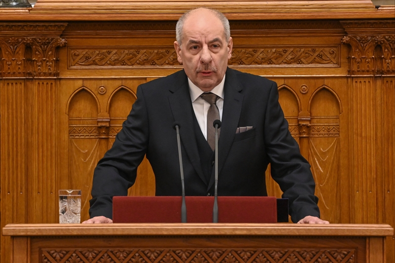 越南国家主席武文赏向新任匈牙利总统致贺电