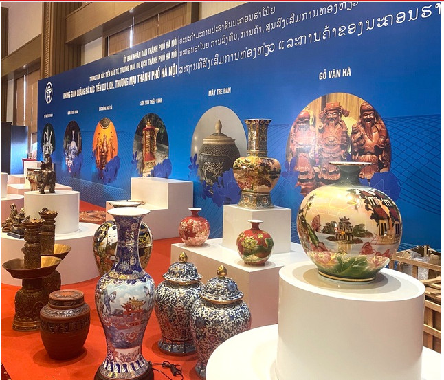 越南河内-老挝万象贸易旅游促进合作会议今日开幕