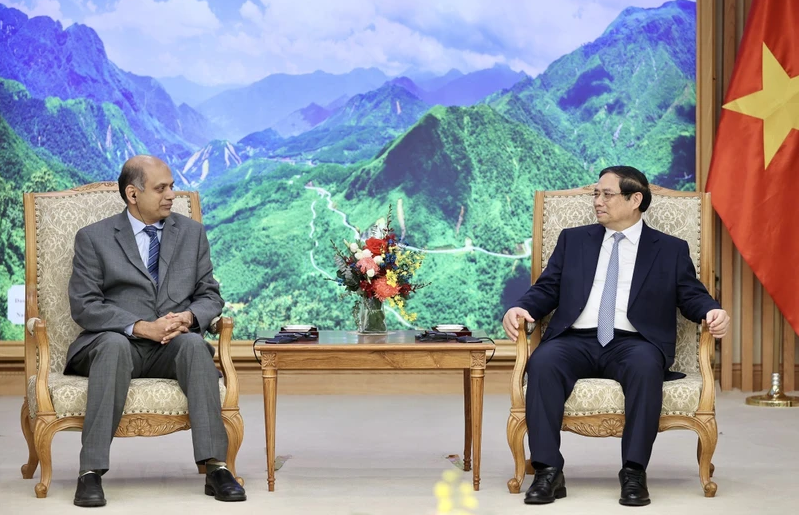 越南政府总理范明正会见美国和韩国半导体企业领导人