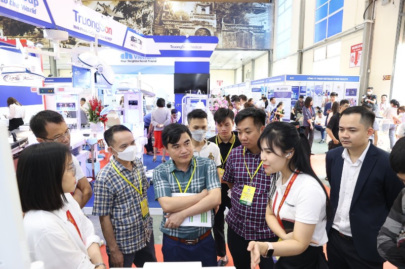 VIETNAM MEDI-PHARM 2024吸引30个国家和地区参展