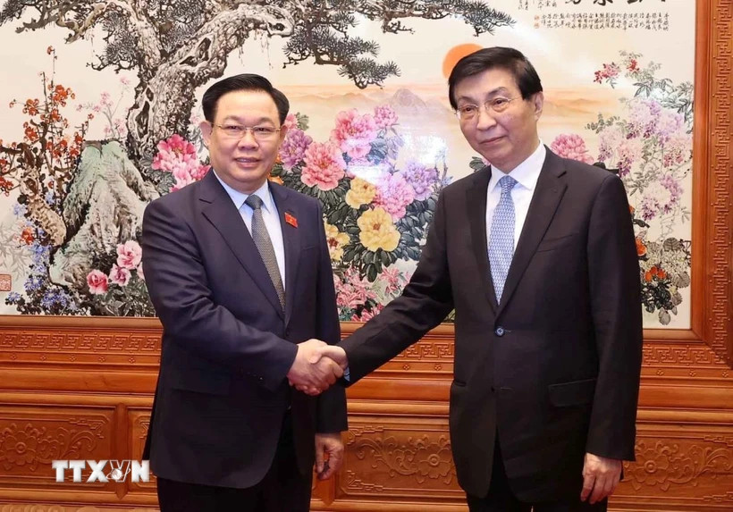 进一步加强越中民间交流活动