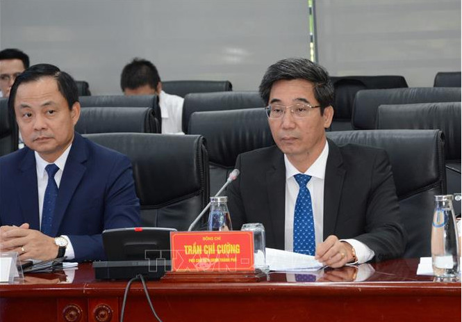 欧盟各成员国驻越大使代表团了解岘港市投资环境