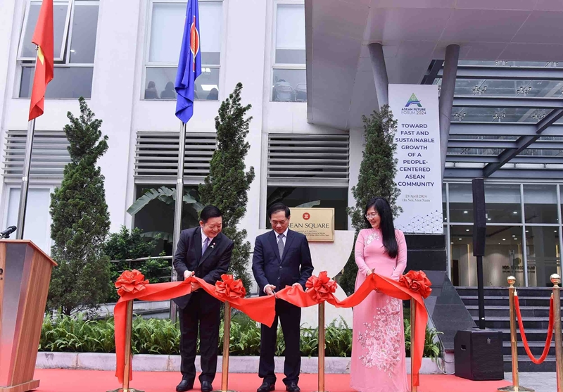 东盟广场落成典礼在外交学院举行