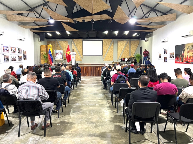 越南国家统一49周年：越南驻外机构纷纷举行庆祝活动