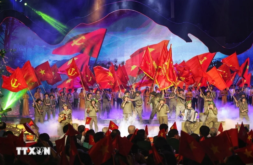 老挝和柬埔寨向越南致奠边府大捷70周年贺电