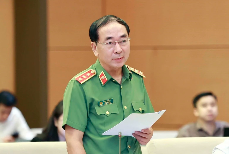 陈国祖上将暂管公安部