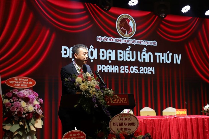 在捷克弘扬越南文化艺术价值