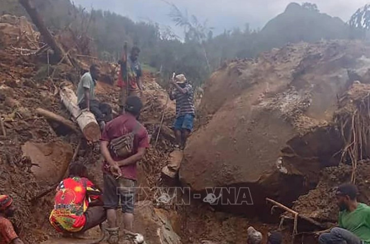 越南政府领导人就巴布亚新几内亚山体滑坡事件致慰问电