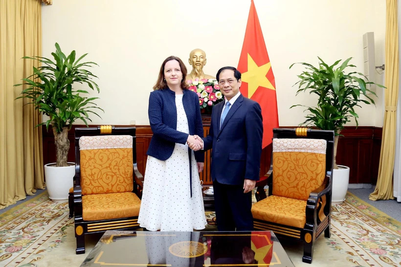 越南始终重视加强与波兰的多方面合作关系