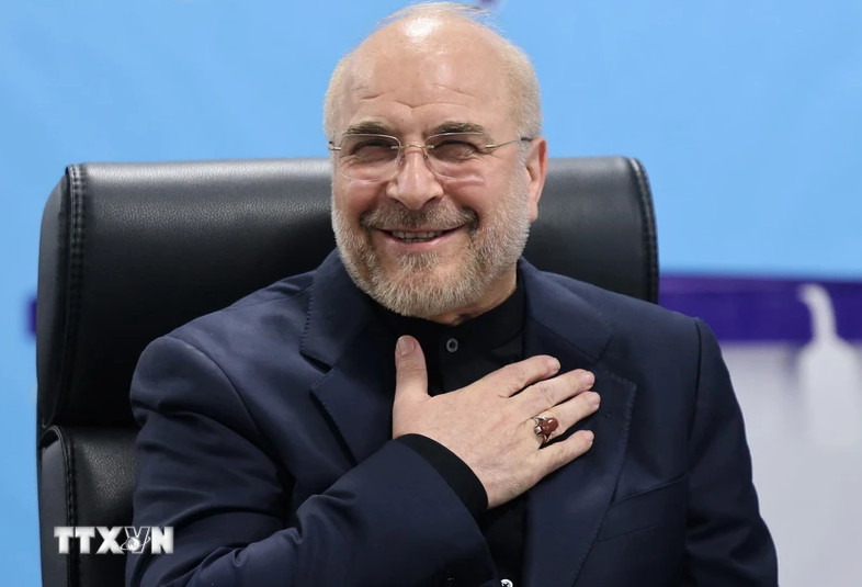 越南国会主席陈青敏致信祝贺伊朗议会议长穆罕默德·巴吉尔·卡利巴夫