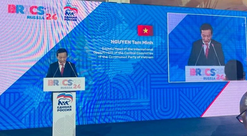 越南共产党代表团出席“金砖+”国际政党论坛