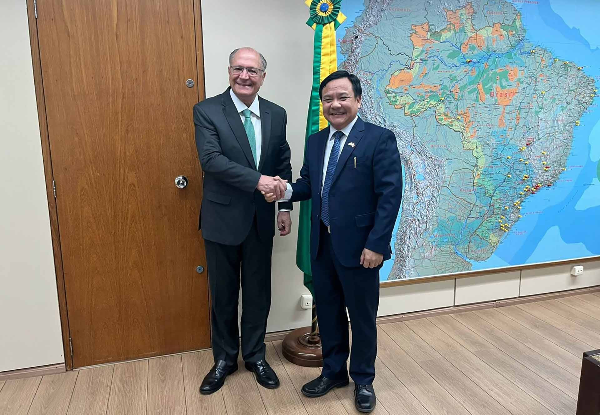 巴西副总统：越南是巴西在亚洲的优先伙伴