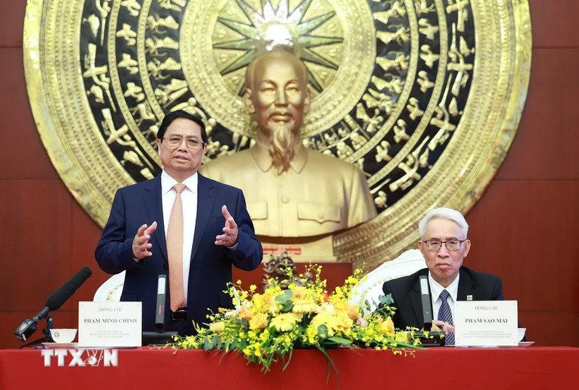 范明正总理会见越南驻中国大使馆工作人员