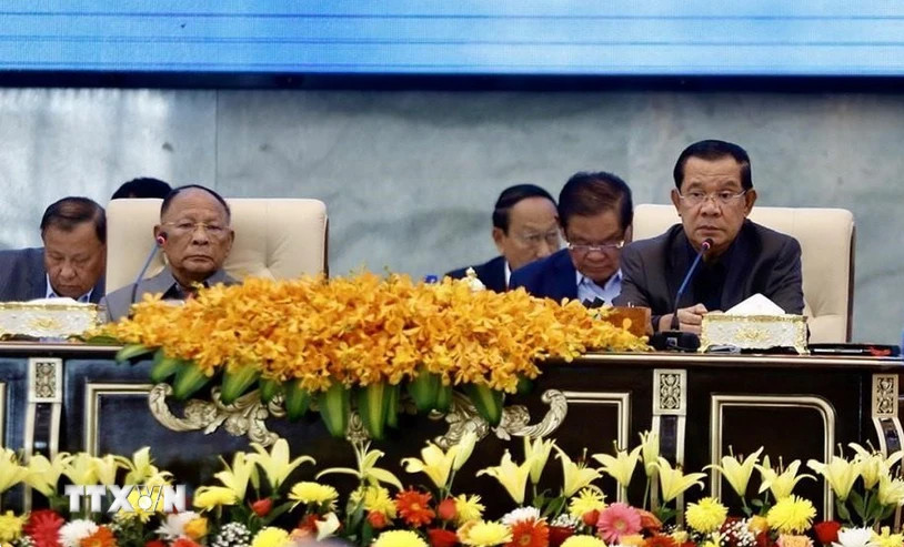 越南共产党向柬埔寨人民党致建党73周年贺电