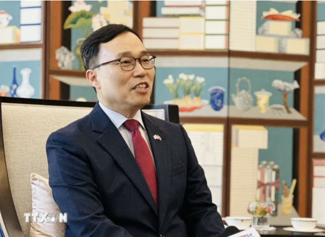 韩国驻越大使崔英三：范明正总理访韩将继续提升越韩关系水平