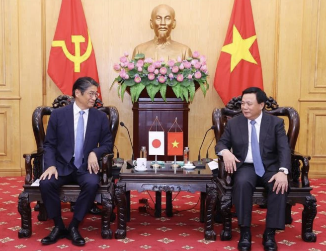 加强越日干部培训合作