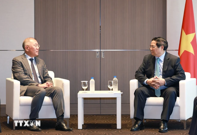 越南政府总理范明正会见韩国领先企业领导