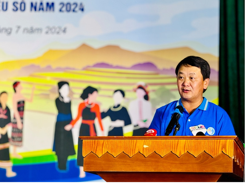 对53个少数民族进行经济社会普查