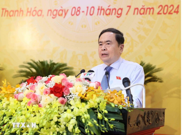 越南国会主席陈青敏出席清化省人民议会第20次会议