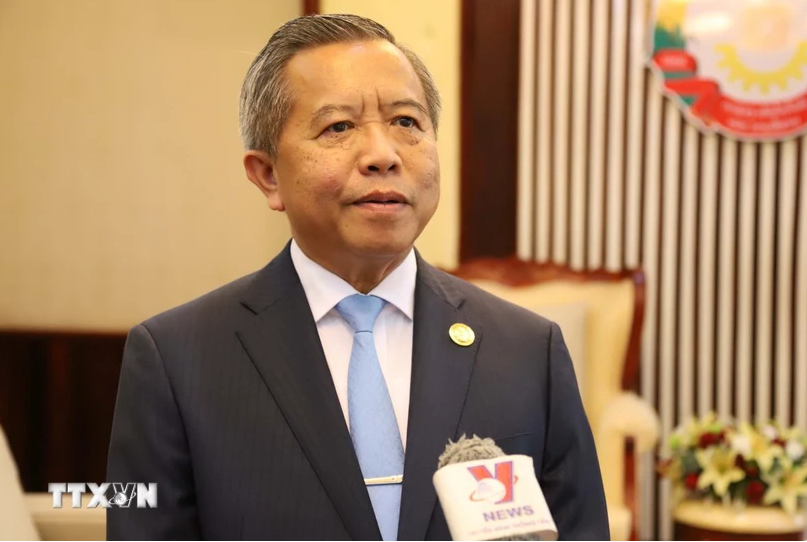 老挝技术与通信部部长强调维护越老伟大关系的重要性