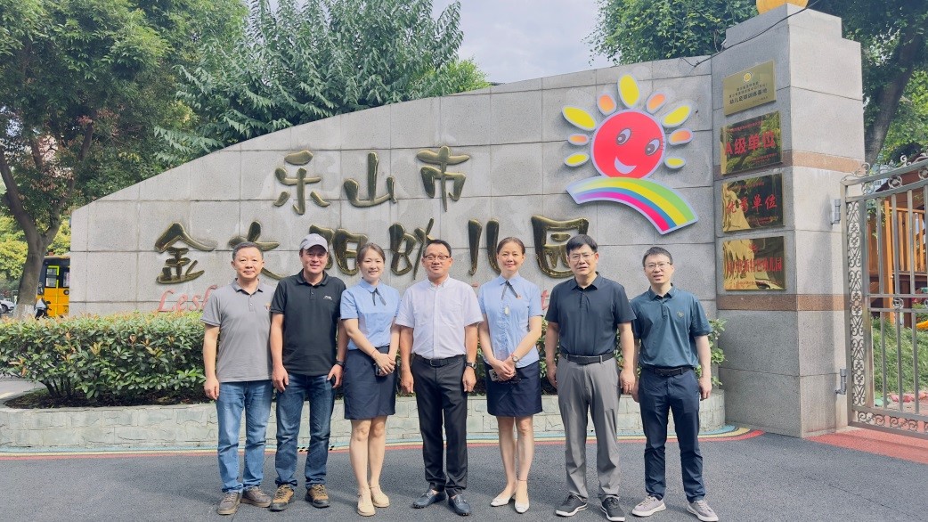 越南教育发展院院长阮清河博士应邀到惠灵教育集团考察交流