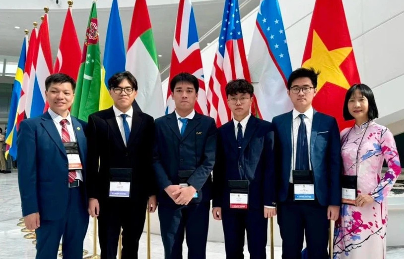 越南队在国际生物奥林匹克竞赛夺得3枚金牌