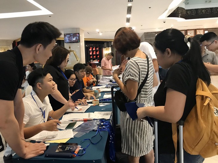 近120名海外越南青年参加2024年越南夏令营