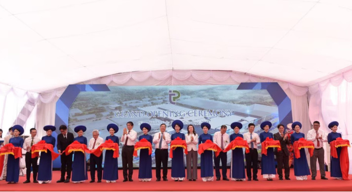 南定省投资总额达2 03亿美元的纺织印染厂正式落成