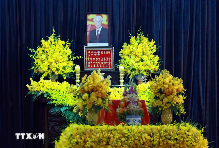 在河内市举行的已故阮富仲总书记吊唁仪式（组图）