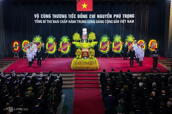越共中央总书记阮富仲追悼会隆重举行