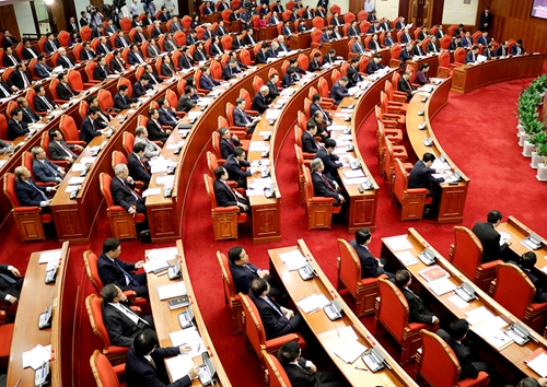 越共十三届中央委员会就干部工作召开会议