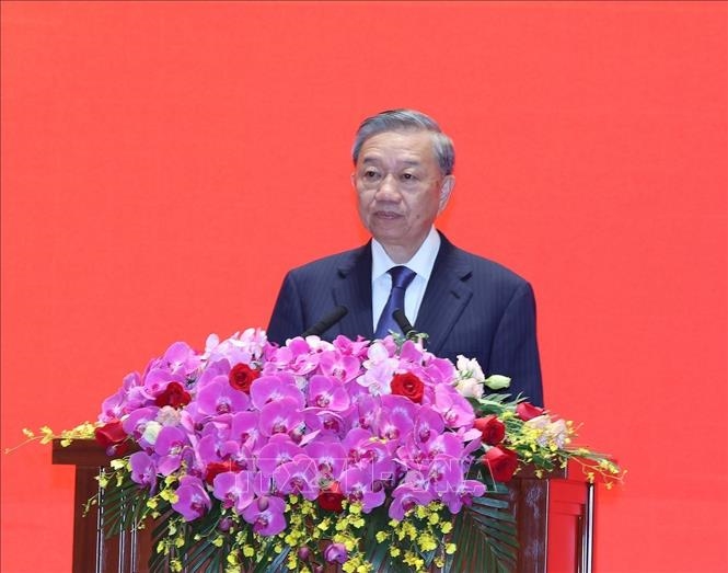 越共中央总书记、国家主席苏林会见中国友好人士代表