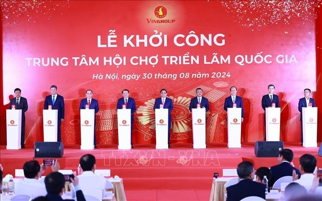越南政府总理范明正出席国家会展中心奠基仪式